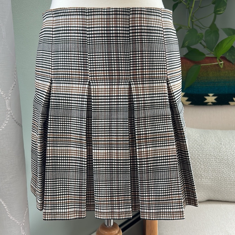 NWT • Neutral Tone Plaid Skirt